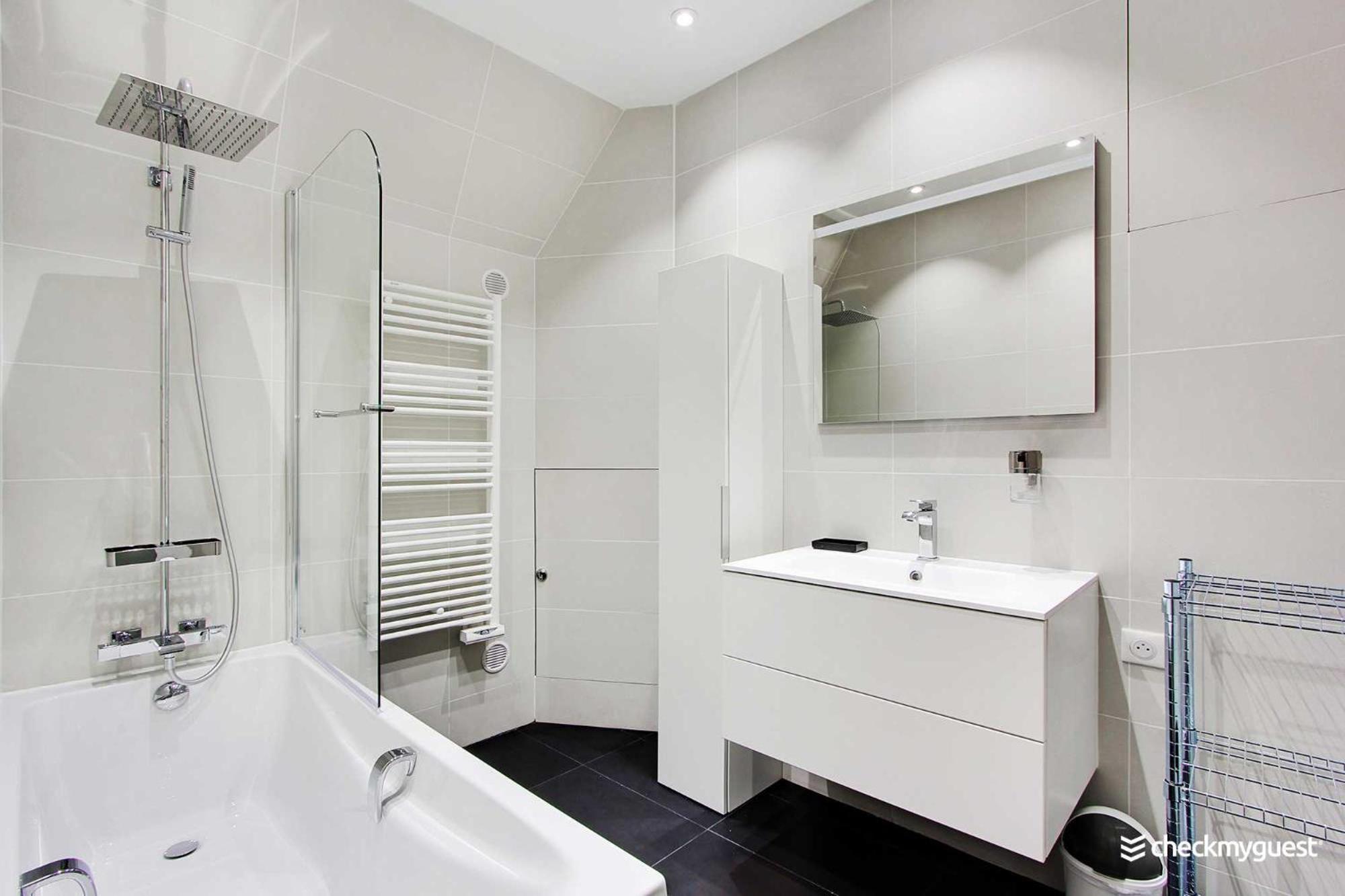 Authentic Apartment - 2Br-6P - Le Marais Париж Екстериор снимка